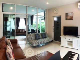 For sale 4 bedrooms house in Taling Chan, Bangkok