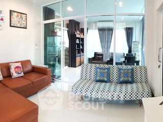 For sale 4 bedrooms house in Taling Chan, Bangkok
