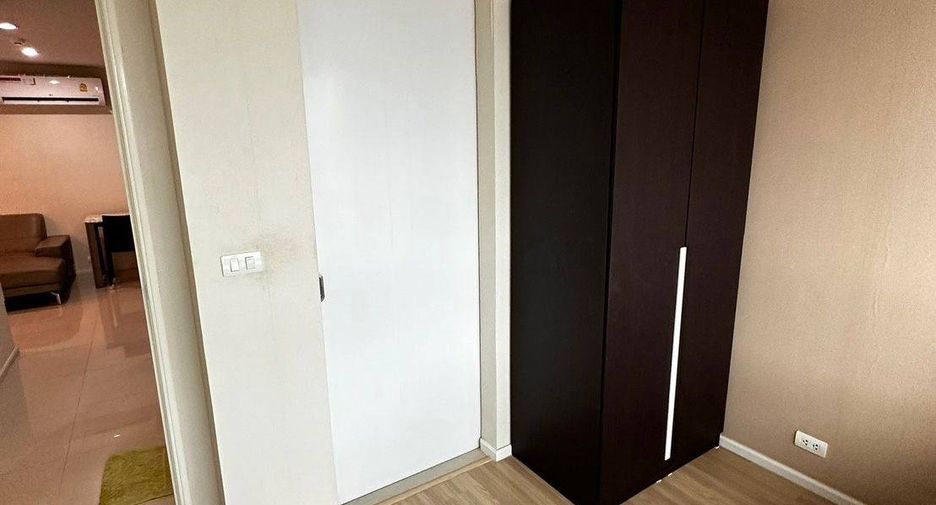 For sale 2 bedrooms condo in Wang Thonglang, Bangkok