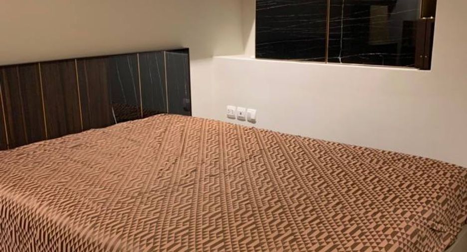 For sale 1 bed condo in Phaya Thai, Bangkok
