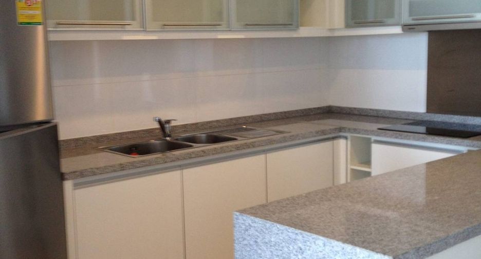 For sale 2 bedrooms condo in Khlong Toei, Bangkok
