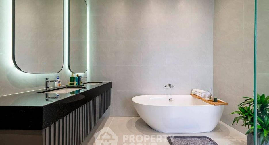 For sale 5 bedrooms villa in East Pattaya, Pattaya