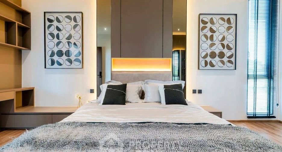 For sale 5 bedrooms villa in East Pattaya, Pattaya