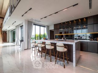 For sale 5 bedrooms villa in Bang Lamung, Chonburi