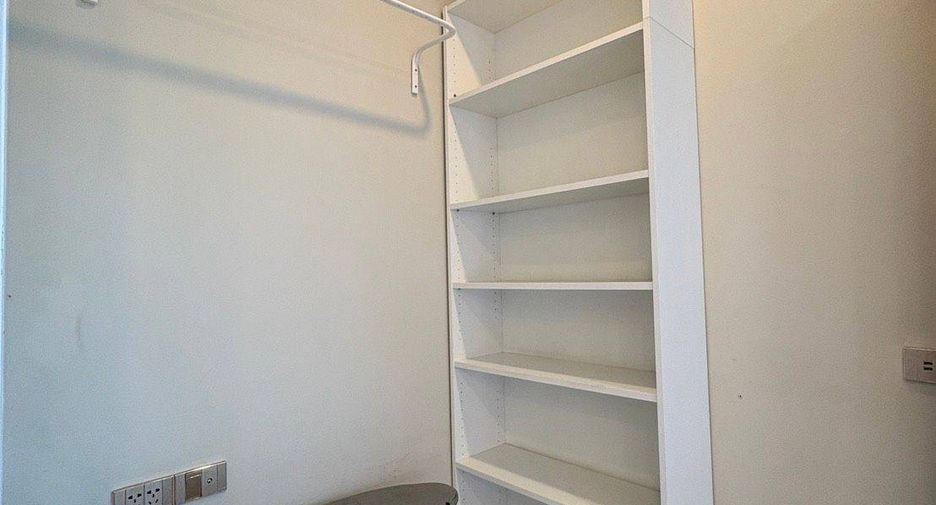 For rent and for sale 1 bed condo in Yan Nawa, Bangkok