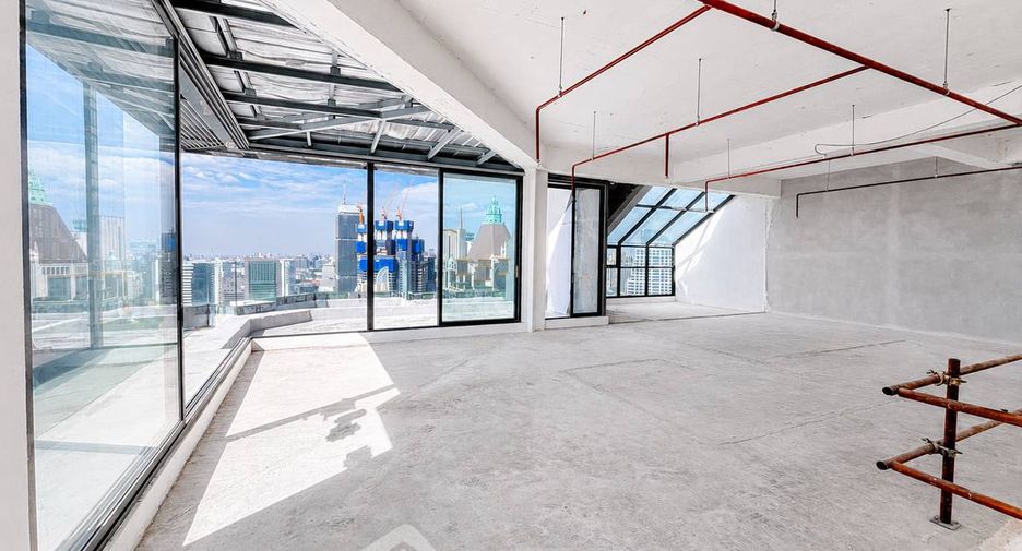For sale 4 bedrooms condo in Sathon, Bangkok