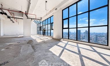 For sale 4 bedrooms condo 