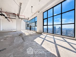 For sale 4 bedrooms condo in Sathon, Bangkok