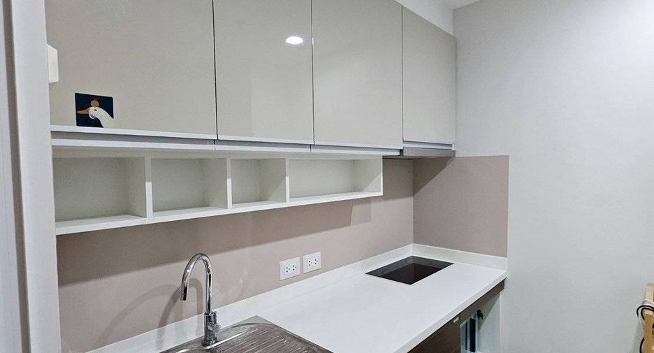 For sale 2 bedrooms condo in Yan Nawa, Bangkok
