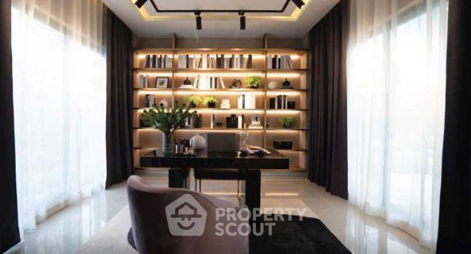 For sale 5 bedrooms house in Khlong Sam Wa, Bangkok