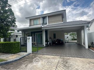 For sale 4 bedrooms house in Si Racha, Chonburi