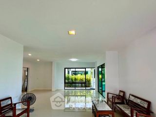 For sale 4 bedrooms house in Bang Khun Thian, Bangkok