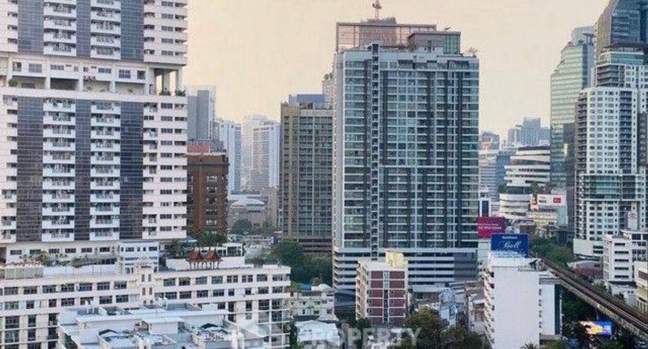 For sale 1 bed condo in Khlong Toei, Bangkok