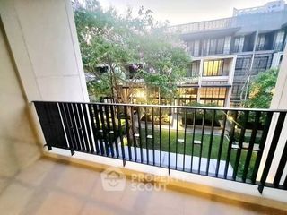 For rent and for sale 4 bedrooms townhouse in Watthana, Bangkok