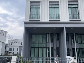 For sale 5 bedrooms house in Bang Khen, Bangkok