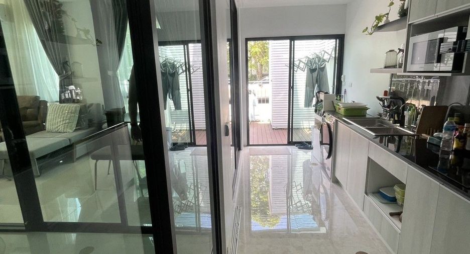 For sale 5 bedrooms house in Bang Khen, Bangkok