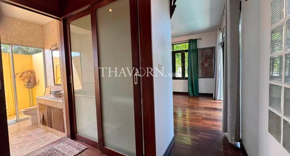 For sale 3 bedrooms house in Sattahip, Chonburi