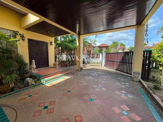 For sale 3 bedrooms house in Bang Saray, Pattaya
