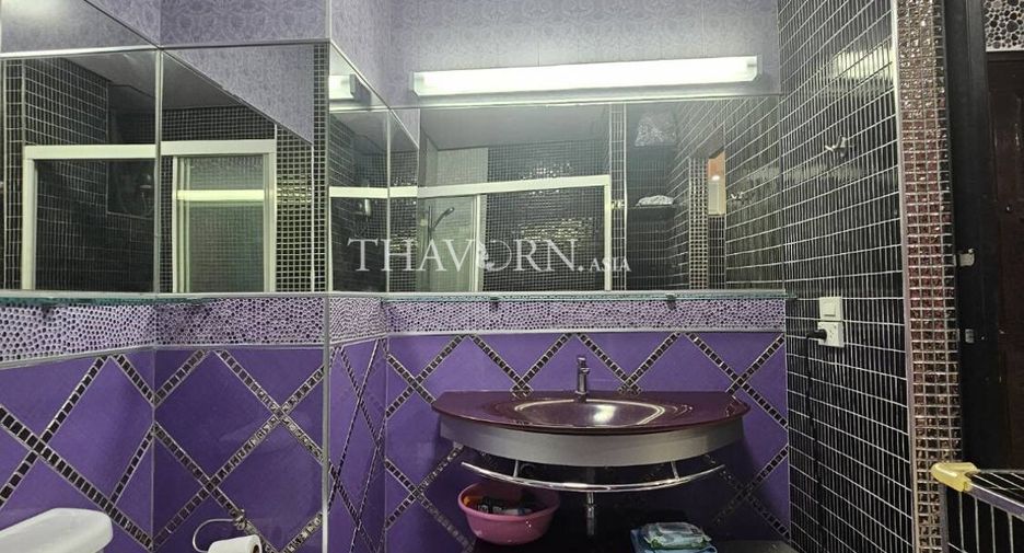 For sale studio condo in Pratumnak, Pattaya