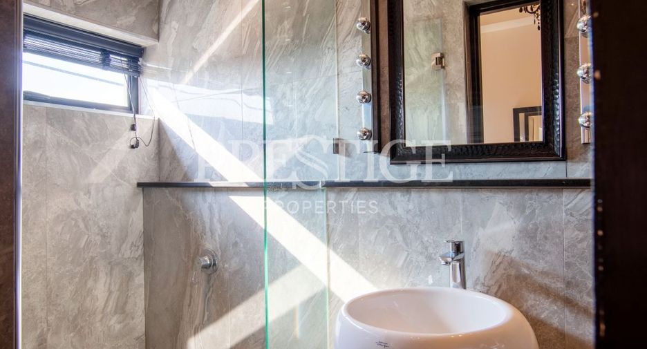 For sale 8 bedrooms house in Jomtien, Pattaya