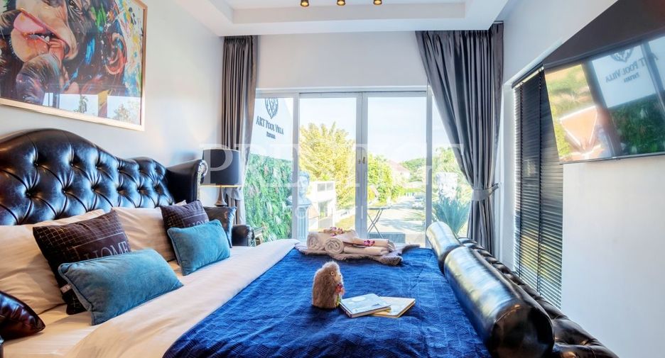 For sale 8 bedrooms house in Jomtien, Pattaya