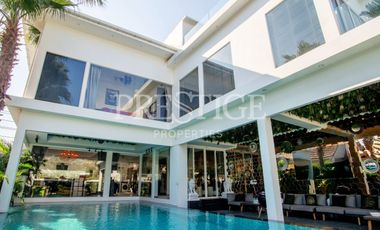 For sale 8 bedrooms house in Jomtien, Pattaya
