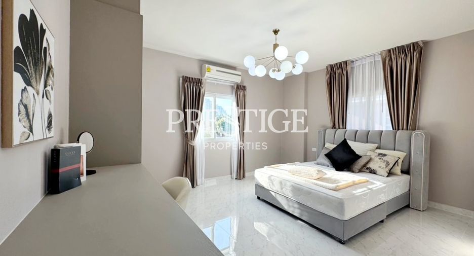 For rent 5 bedrooms house in Jomtien, Pattaya