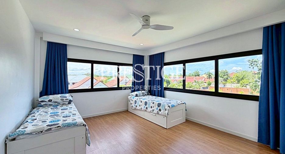 Casa en alquiler de 6 habitaciones en East Pattaya, Pattaya