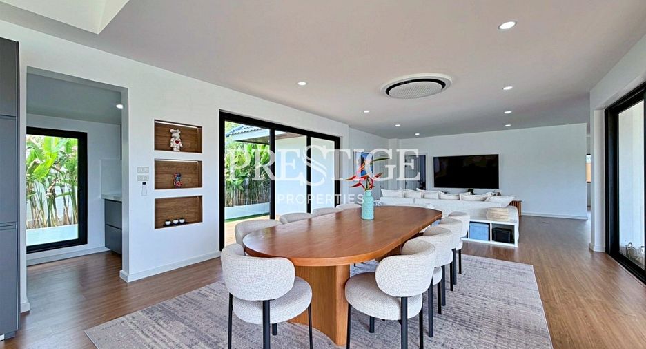 Casa en alquiler de 6 habitaciones en East Pattaya, Pattaya