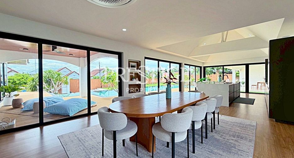 Casa en alquiler de 6 habitaciones en East Pattaya, Pattaya