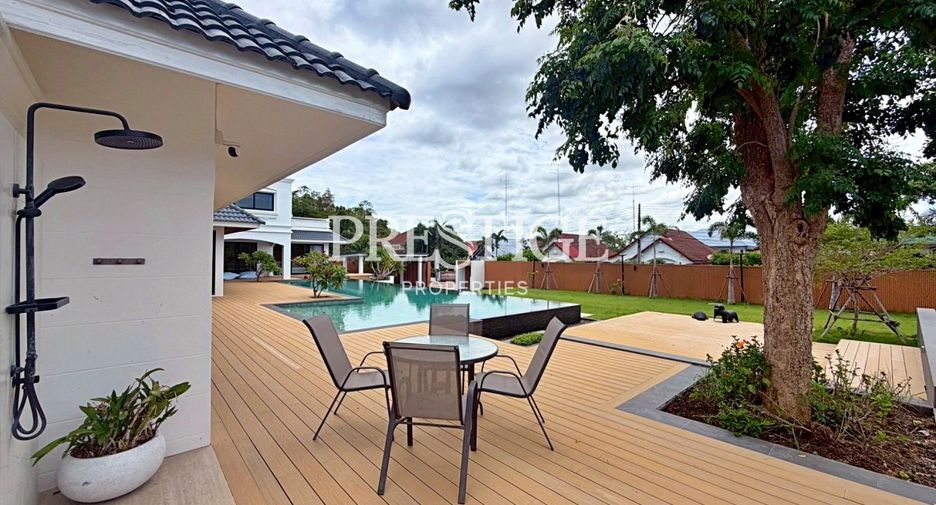 Casa en alquiler de 6 habitaciones en East Pattaya, Pattaya