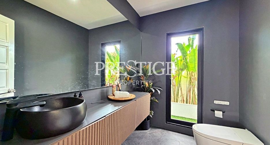 Casa en alquiler de 6 habitaciones en East Pattaya, Pattaya