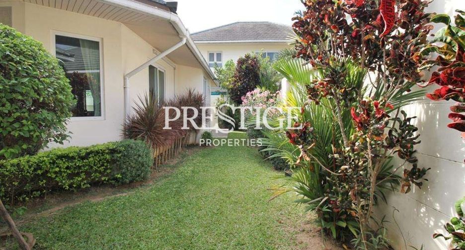 Casa en alquiler de 3 habitaciones en Bang Lamung, Chonburi