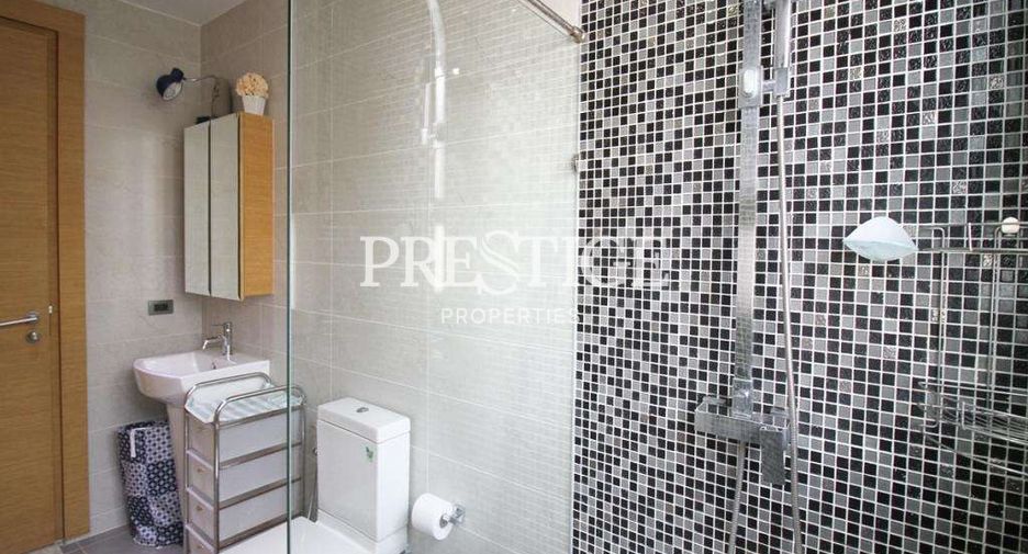 Casa en alquiler de 3 habitaciones en Bang Lamung, Chonburi