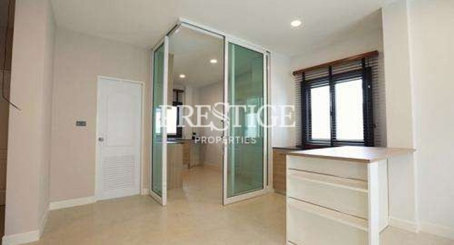 For rent 3 bedrooms house in East Pattaya, Pattaya
