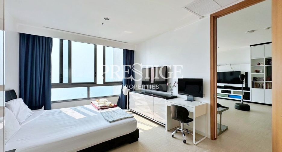 For rent 2 bedrooms condo in North Pattaya, Pattaya