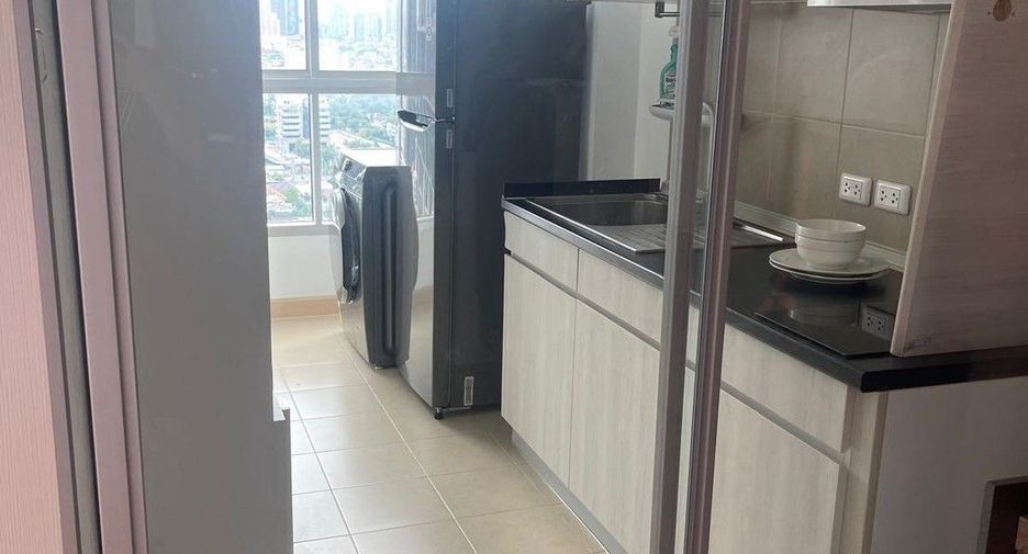 Wohnung zur Miete mit 1 Zimmer in Chom Thong, Bangkok