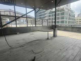 For rent 4 bedrooms retail Space in Khlong Toei, Bangkok