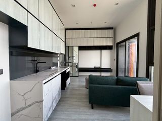 For sale 1 bed condo in Phra Khanong, Bangkok