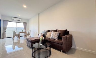 For rent 3 bedrooms townhouse in Lat Krabang, Bangkok