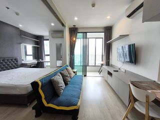 Condo en alquiler de 1 habitaciones en Bang Rak, Bangkok