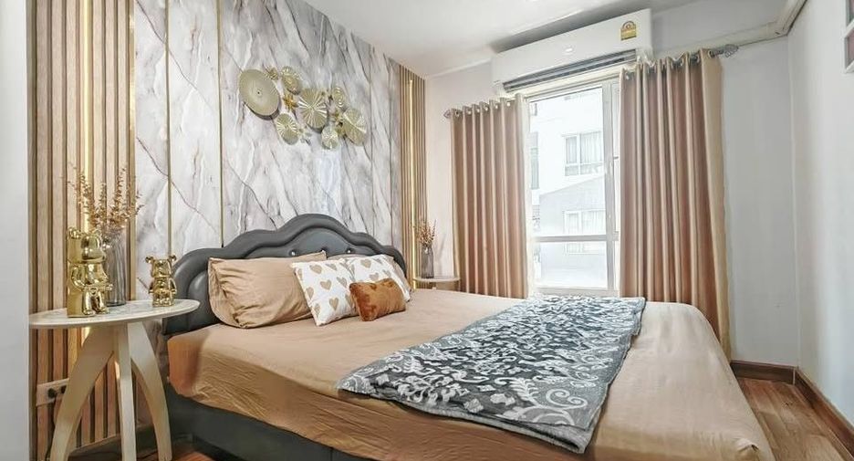 For sale 1 bed condo in Phra Khanong, Bangkok
