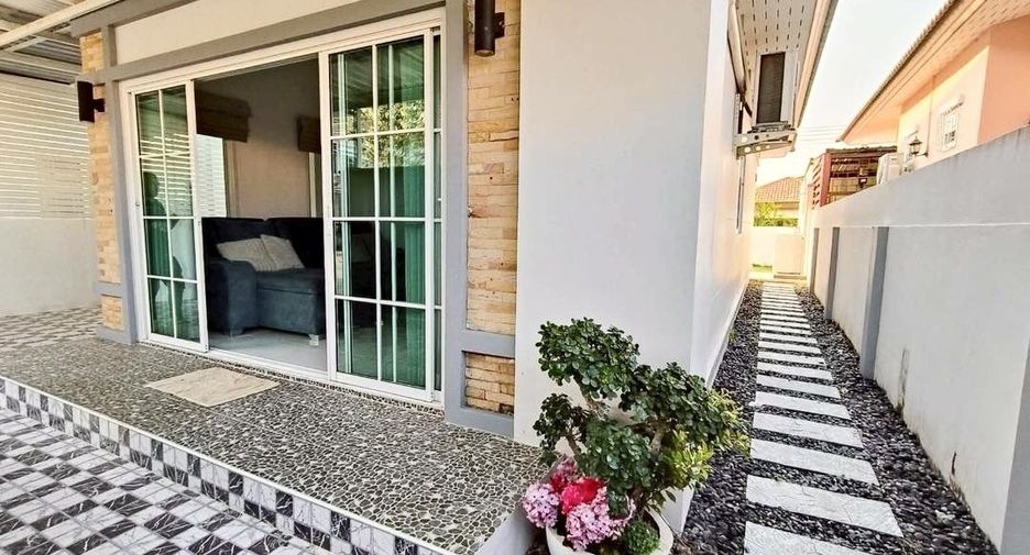 For sale 2 bedrooms house in East Pattaya, Pattaya