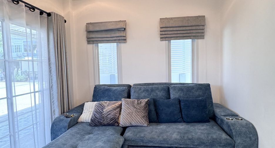 For sale 2 bedrooms house in East Pattaya, Pattaya