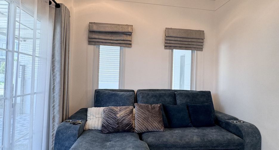 For sale 2 bedrooms house in East Pattaya, Pattaya