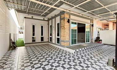 For sale 2 bedrooms house in East Pattaya, Pattaya