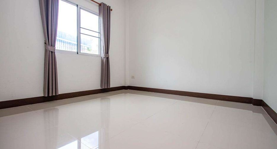 Casa en venta de 3 habitaciones en Saraphi, Chiang Mai