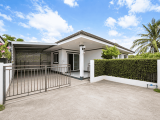 Casa en venta de 3 habitaciones en Saraphi, Chiang Mai