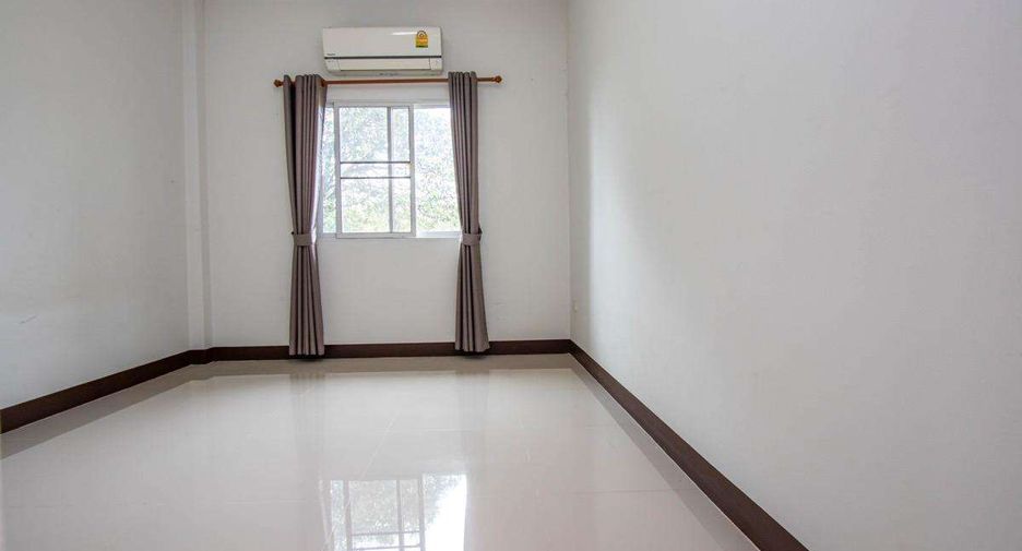 Casa en venta de 3 habitaciones en Saraphi, Chiang Mai