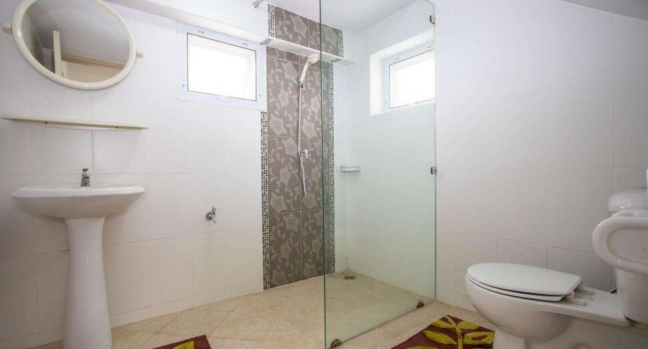 For rent 3 bedrooms house in San Kamphaeng, Chiang Mai